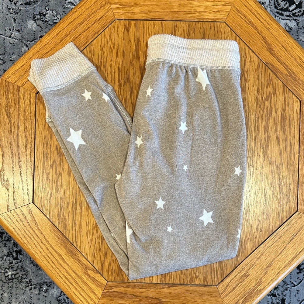 *KAREN NEUBURGER* Live Love Lounge Tan x White Star Patterned Joggers Size Small